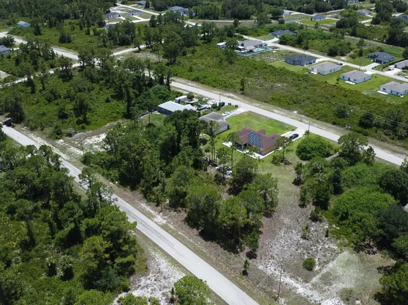 518 Cottonwood Avenue S, Lehigh Acres, FL 33974