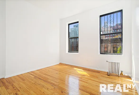 Rented by REAL New York | media 2