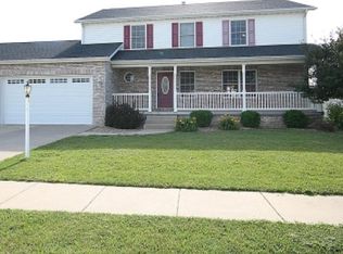 1616 Hunters View Dr, Mt Zion, IL 62549