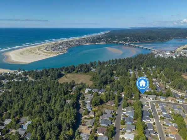 1200 SW Forest Pkwy, Waldport, OR 97394