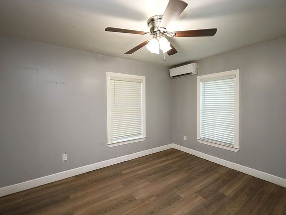 4th image of 522 1/2 Green St