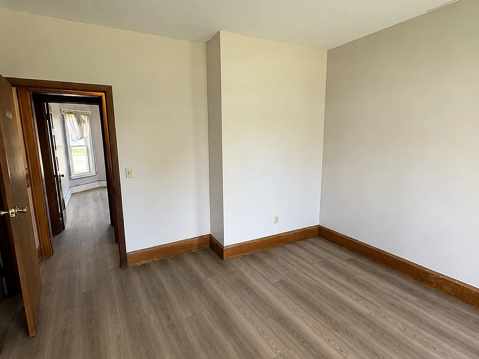 229 5th St #2