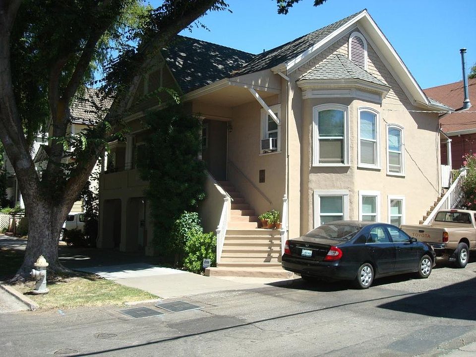 2nd image of 1415 17th St APT D