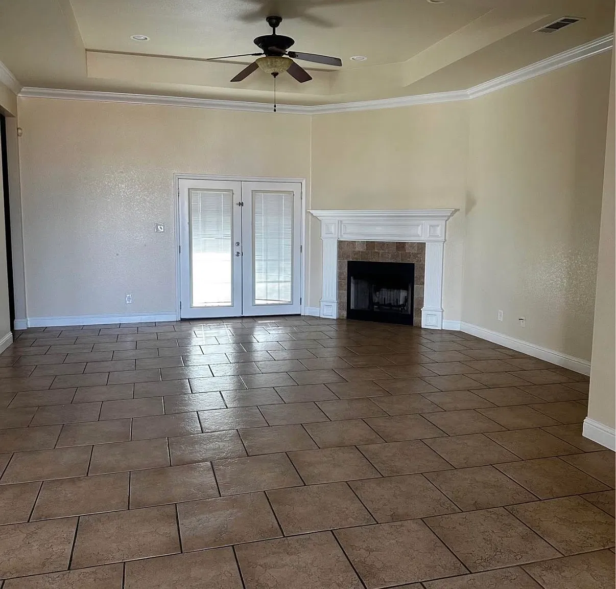 1207 French Ave — Photo 3