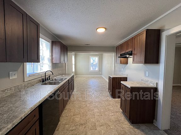 4th image of 3097 Linda Dr