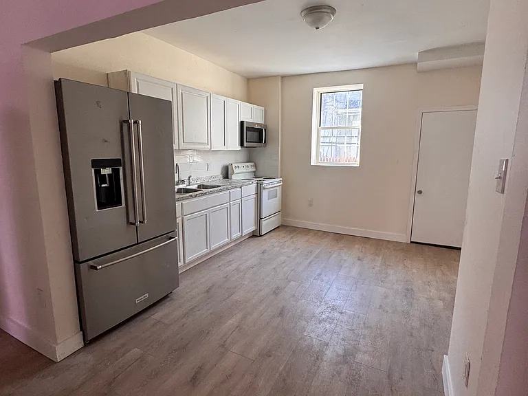 3014 N Swanson St — Photo 6