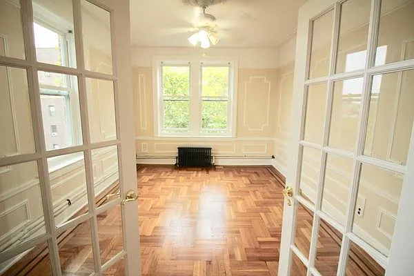 Rented by Solution Realty Services LLC | media 15