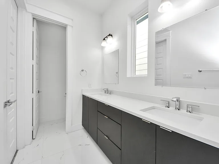 5402 Margarita St — Photo 28