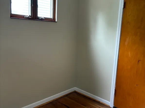 1910 College St, Ferndale, MI 48220