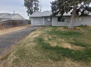 1230 Vandenberg Ave, Moses Lake, WA 98837