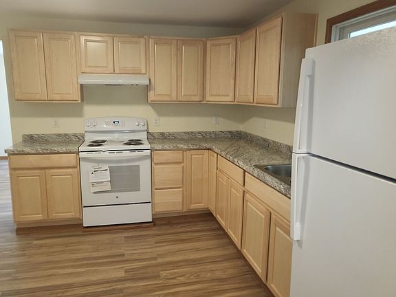 2nd image of 216 N Main St #6666D1915