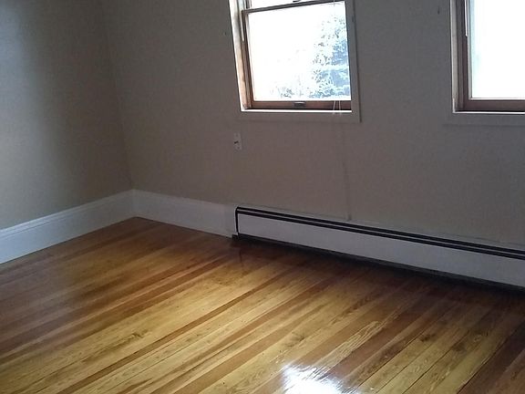 2nd image of 15 Depan Ave #1