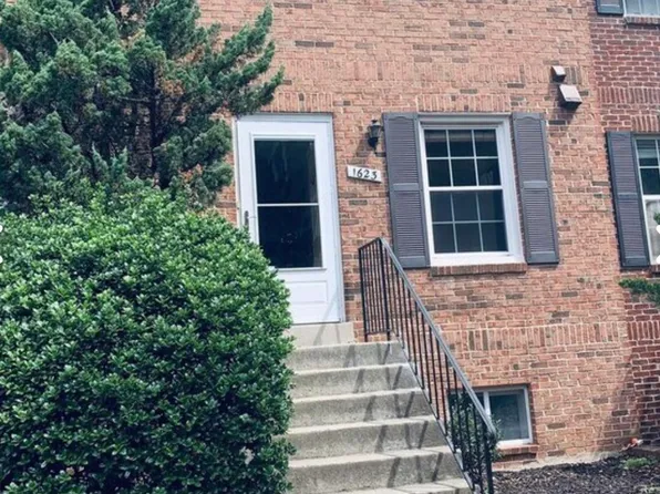 1623 S Barton St, Arlington, VA 22204