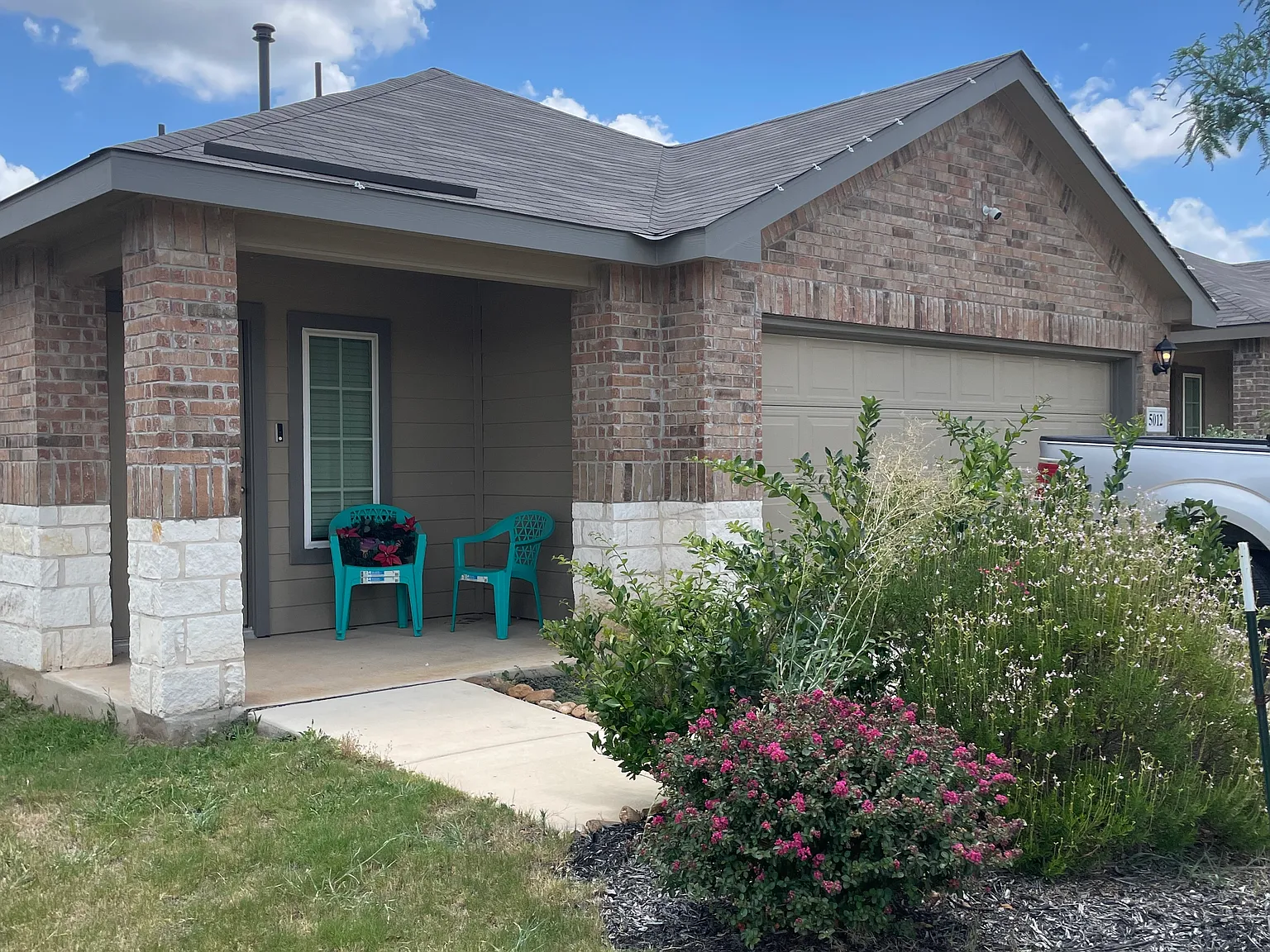 3 bed, 1485 sqft, $2,000 — Photo 3