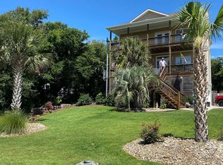 201 Bluewater Dr, Emerald Isle, NC 28594