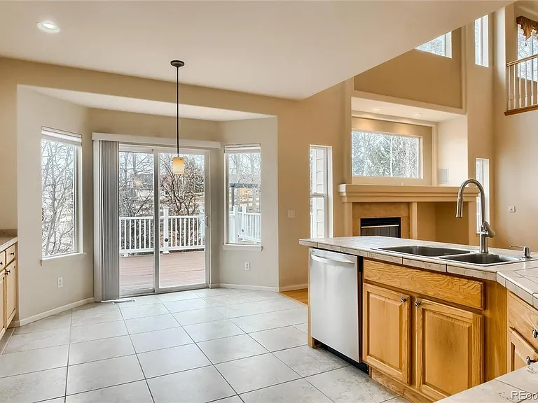 5944 S Ukraine St — Photo 5