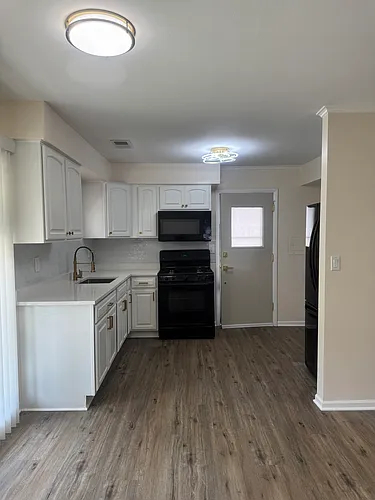 16225 Clifton Park Ave Photo 1