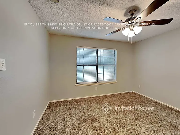 2036 Pheasant Dr — Photo 10