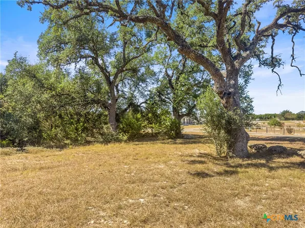 1043 Long Holw, Canyon Lake, TX 78133