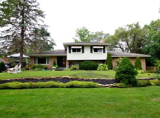 6375 Napier Rd, Plymouth, MI 48170