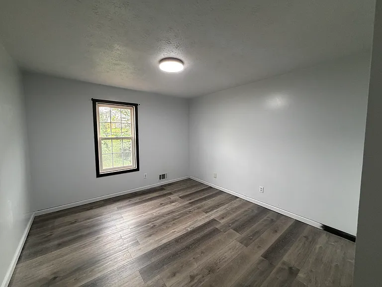 2153 Cruse Rd — Photo 16