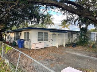 6309 Hayes St, Hollywood, FL 33024