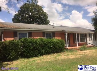 1061 W Sherwood Dr, Sumter, SC 29153