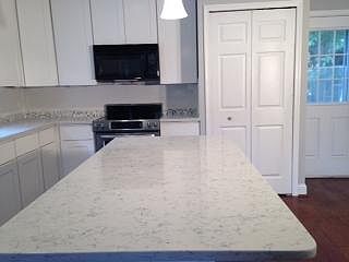 3rd image of 2029 N Smythe St