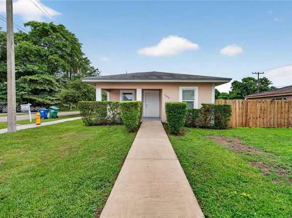 17290 SW 103rd Ave, Miami, FL 33157