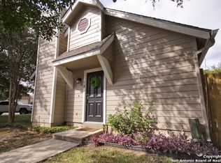 18 Cross Cyn, San Antonio, TX 78247