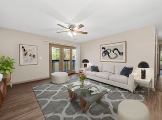 1040 University Dr UNIT 9, Edwardsville, IL 62025