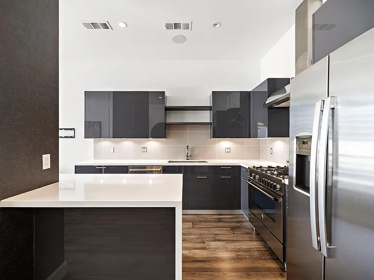 1211 Caroline St #1109 — Photo 7