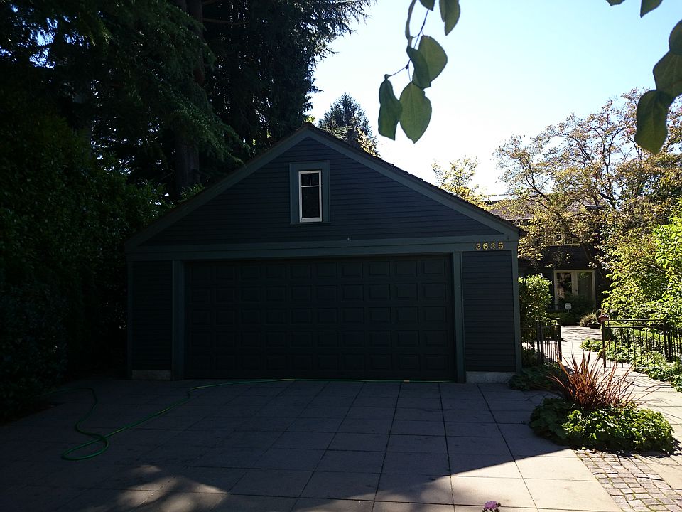 2nd image of 3635 42nd Ave NE