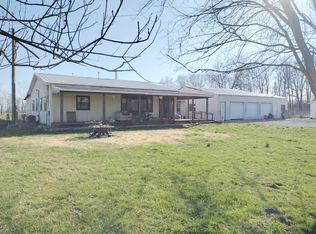 3708 Ivory Ln, Louisville, IL 62858