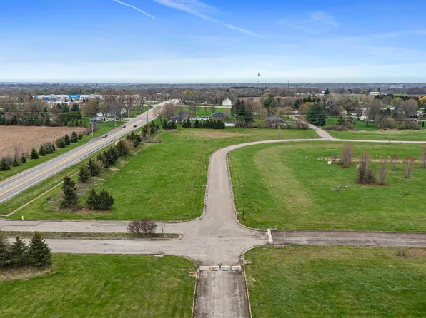 4001 Redington Chase, Rockford, IL 61101