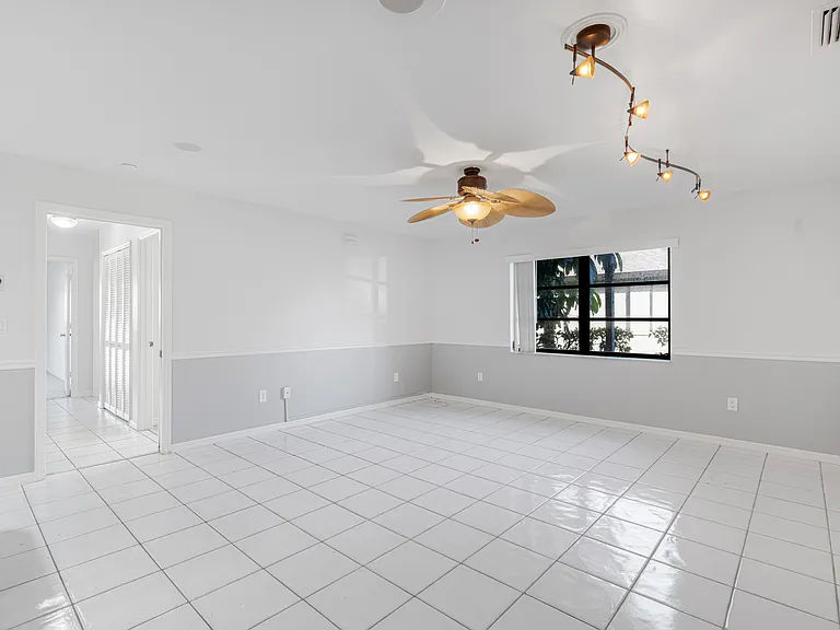 3106 se tenth pl cape coral, fl 33904 -10_02132025