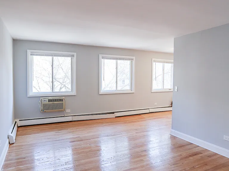 6112 N Kenmore Ave #208 — Photo 4
