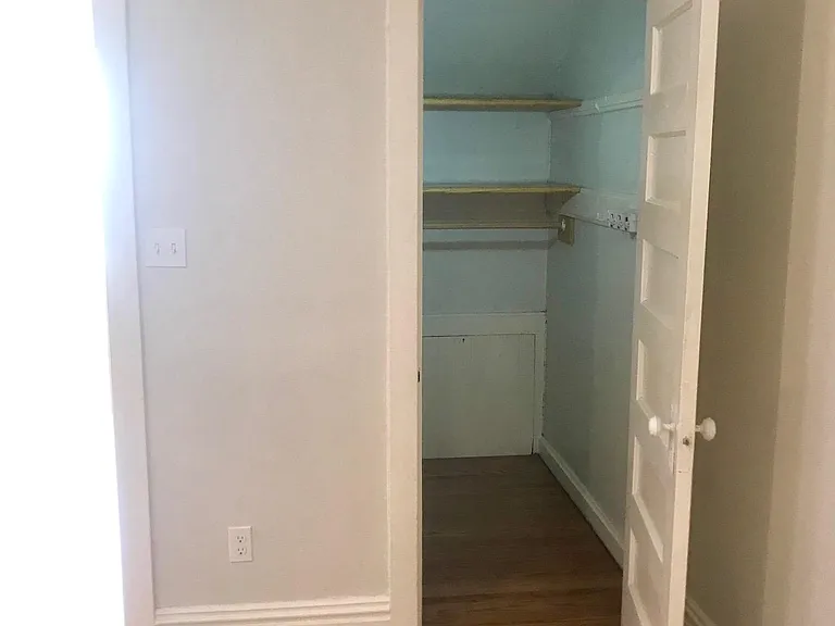 3005 Sidney St #1 — Photo 9