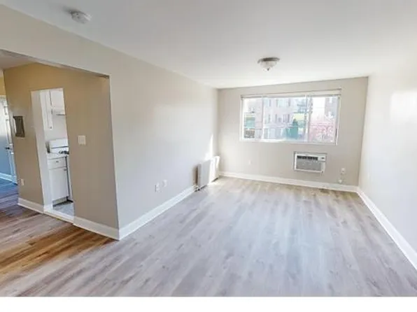 2826 Hartford St SE, Washington, DC