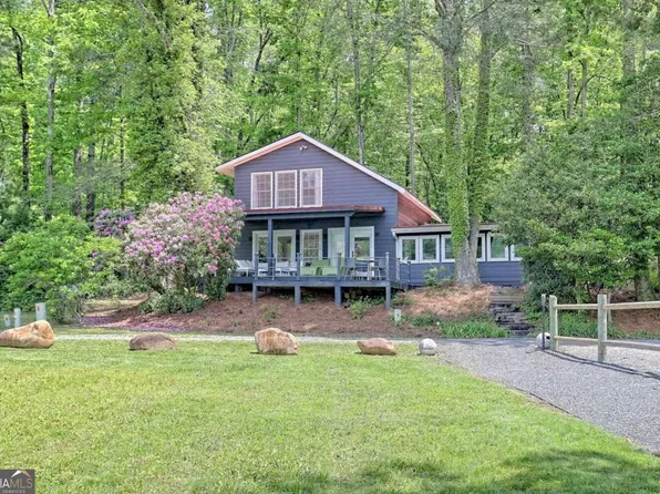 89 Arkansas Ln, Tiger, GA 30576