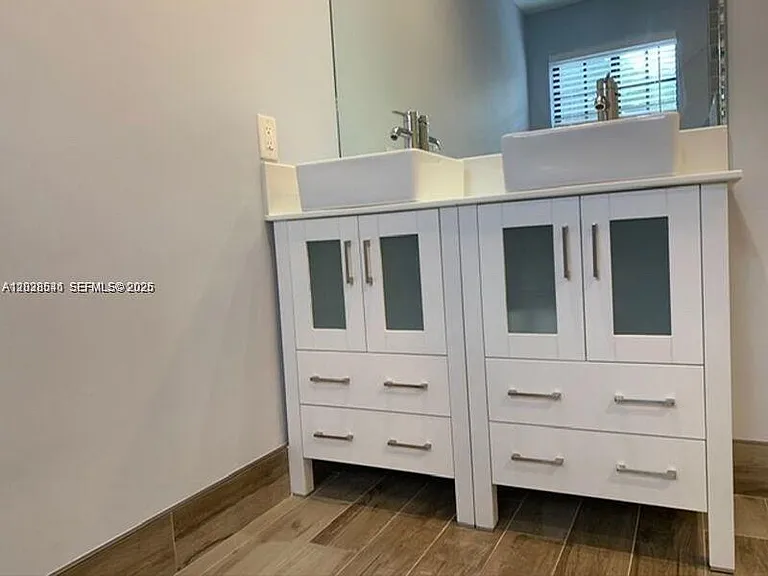 4718 Roosevelt St — Photo 14