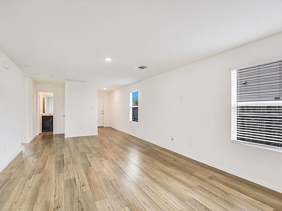 5th image of 13616 Knights Branch Dr