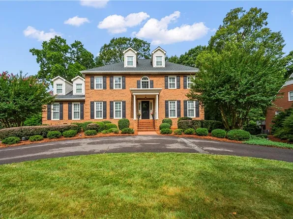 1000 Greenhurst Rd, Winston Salem, NC 27104