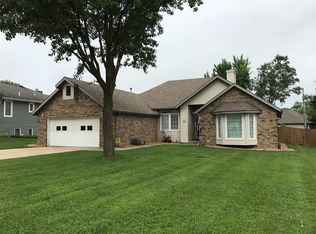 307 N Marie St, Nixa, MO 65714