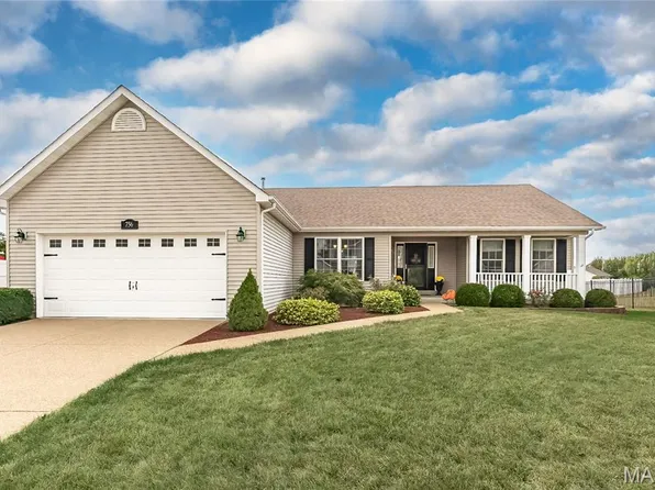 756 Wrausmann Dr, Wentzville, MO 63385