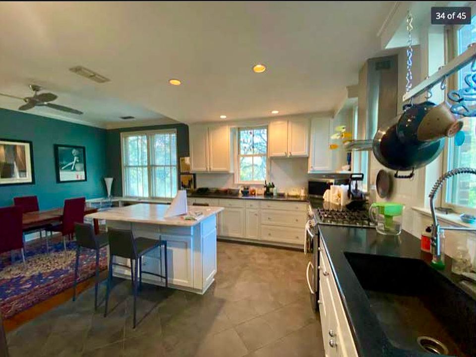 1st image of 1562 Cristobal Dr #2