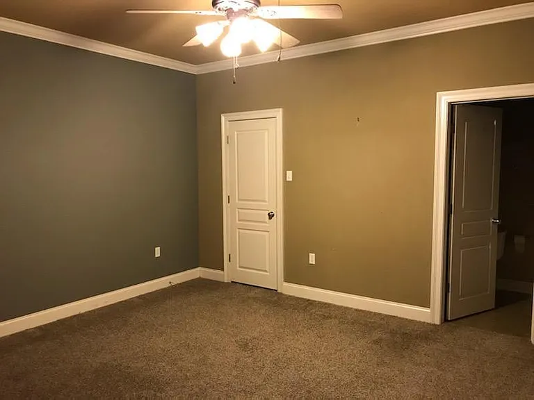 2844 Magazine Dr — Photo 6