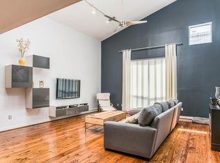 816 Robin St, Houston, TX 77019