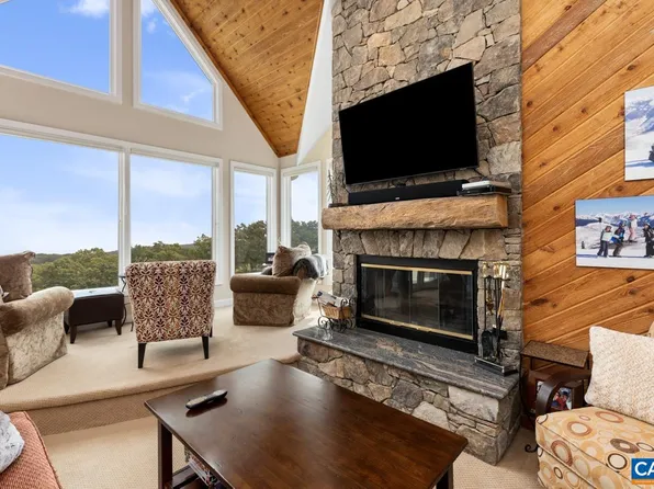 933 Diamond Hl, Wintergreen Resort, VA 22967