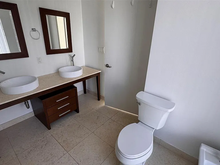 475 Brickell Ave #4913 — Photo 3